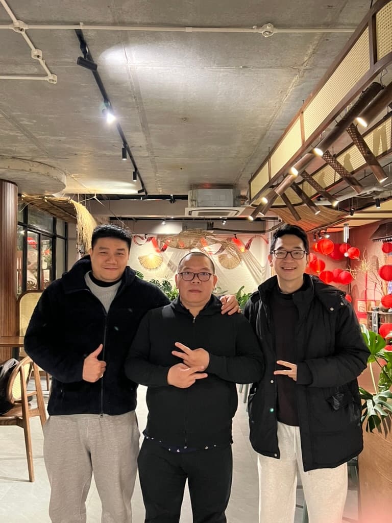 Họp team tại Phiu Space